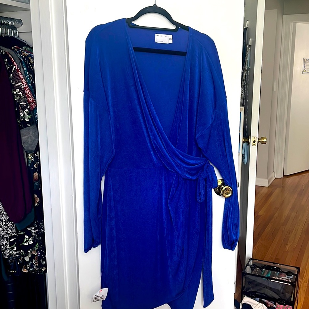 Blue wrap dress 70s vibe short dress with sleeves